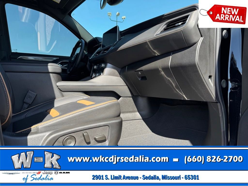 Used 2024 GMC Yukon AT4 AWD/4WD image 25