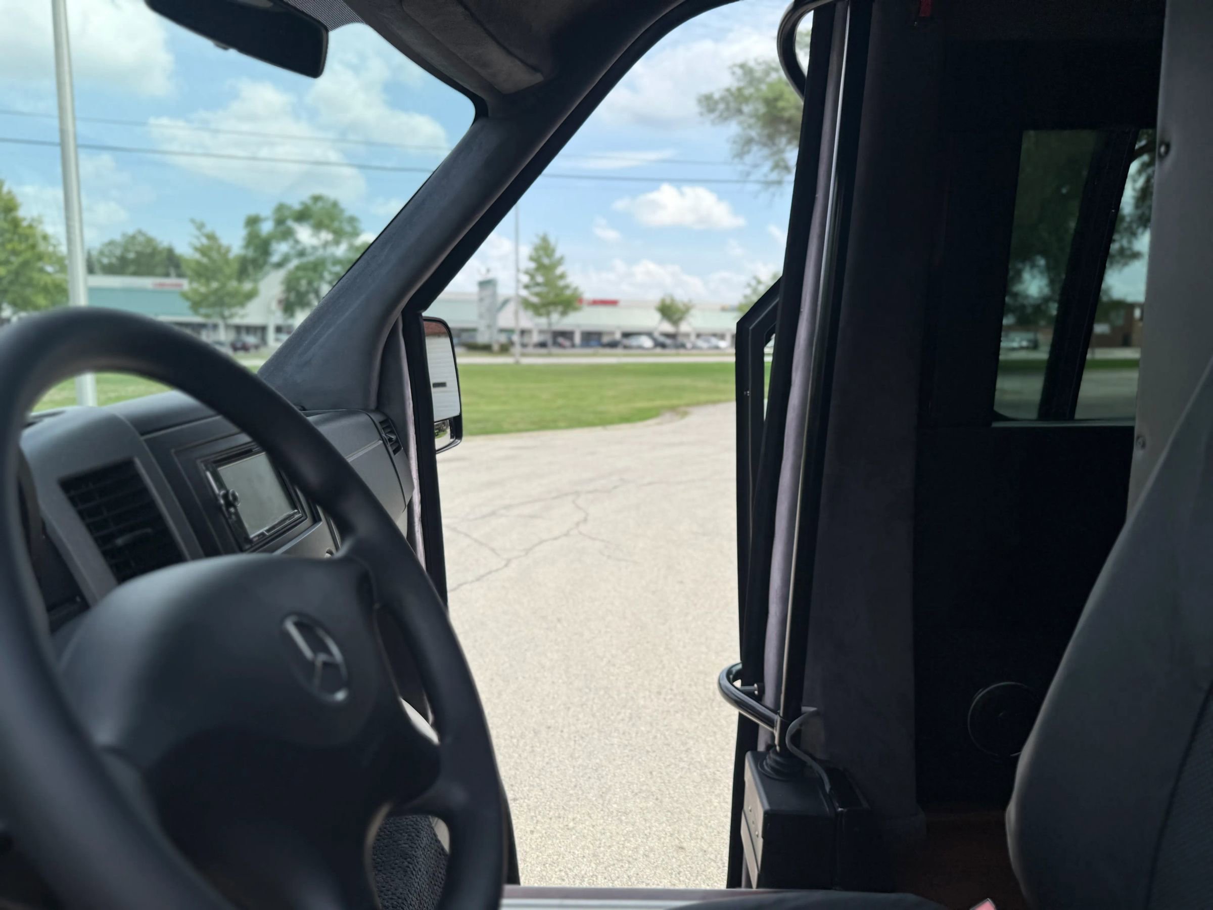 Used 2015 Mercedes-Benz Sprinter 3500 w/ Window Fleet Package image 40