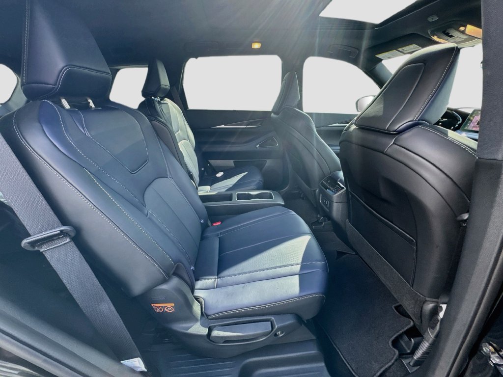 Used 2026 INFINITI QX60 Sport w/ Dark Cargo Package AWD/4WD image 30