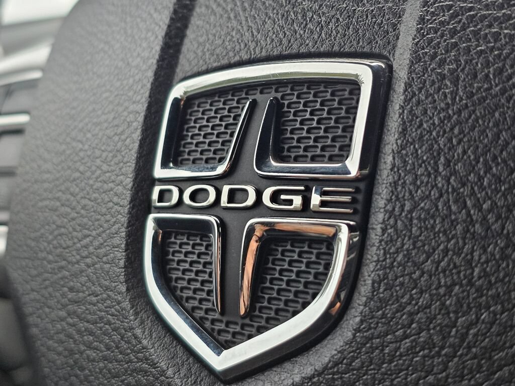 Used 2013 Dodge Challenger R/T Plus RWD image 21