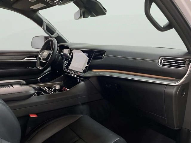 Used 2024 Jeep Wagoneer Series II w/ Flexible Seating Group RWD image 86
