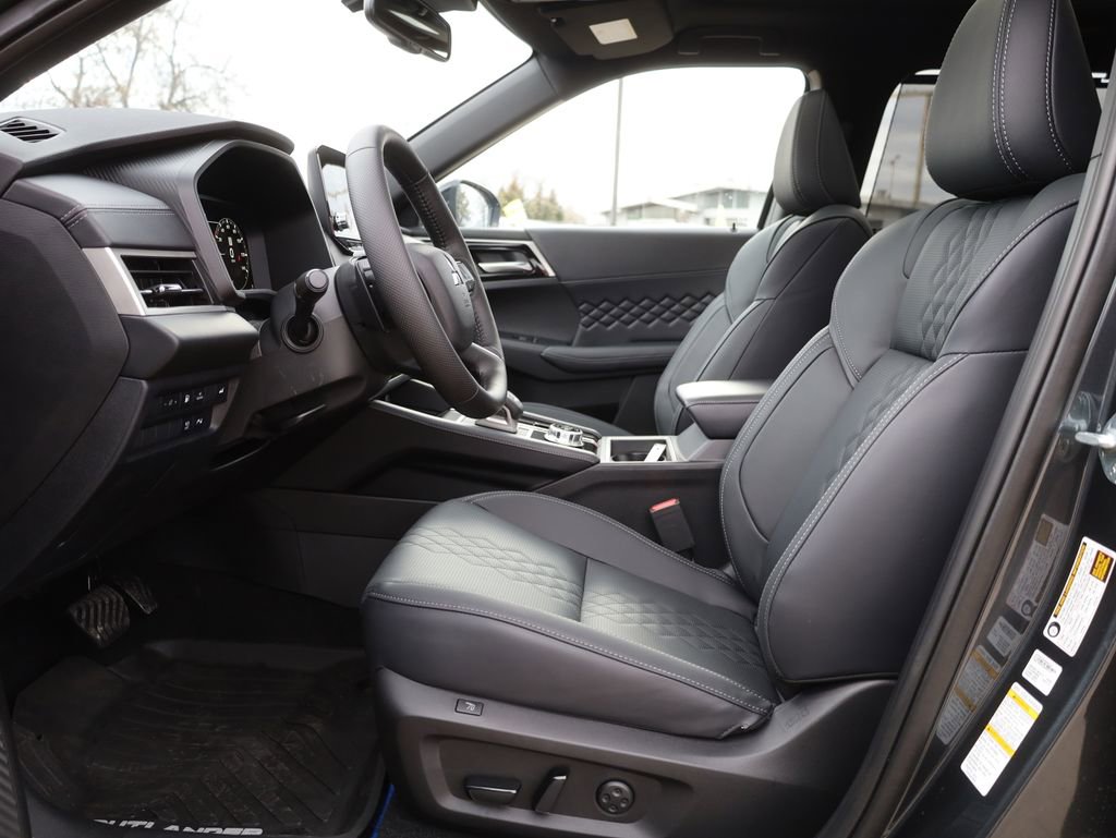 New 2025 Mitsubishi Outlander SEL Black Edition image 35