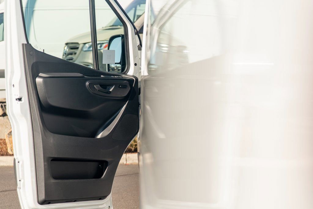 Used 2024 Mercedes-Benz Sprinter 2500 image 22