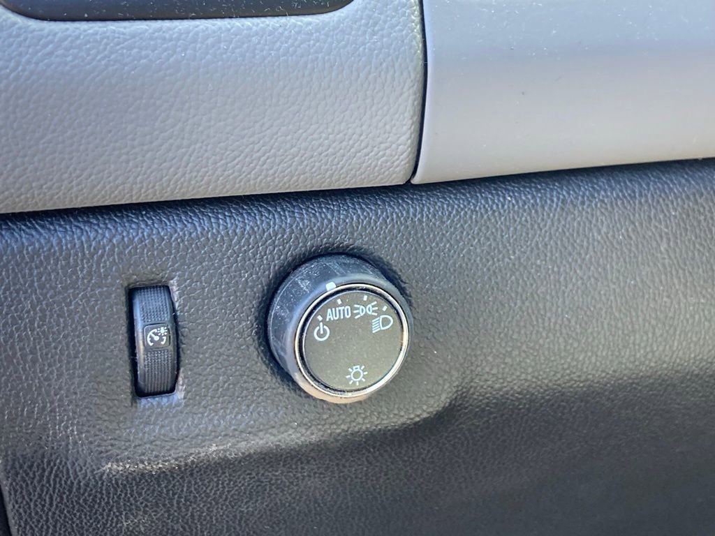 Used 2016 Chevrolet Colorado W/T image 18