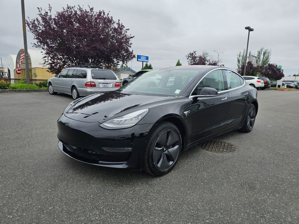 Used 2018 Tesla Model 3 Long Range RWD image 3