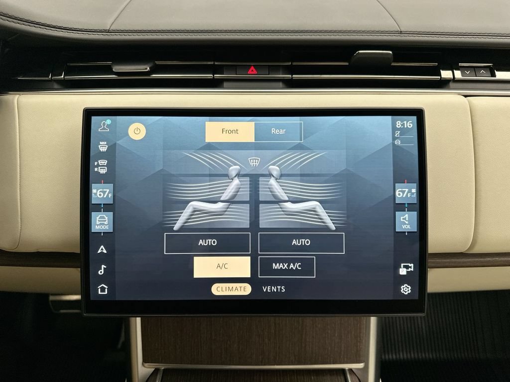 Certified 2025 Land Rover Range Rover SE AWD/4WD image 25