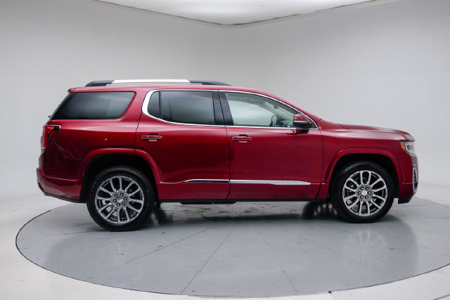 Used 2023 GMC Acadia Denali w/ Denali Technology Package AWD/4WD image 22