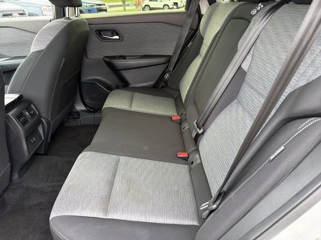 Used 2023 Nissan Rogue SV AWD/4WD image 13