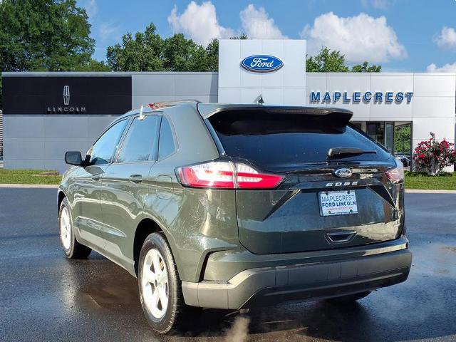 Certified 2024 Ford Edge SE image 3