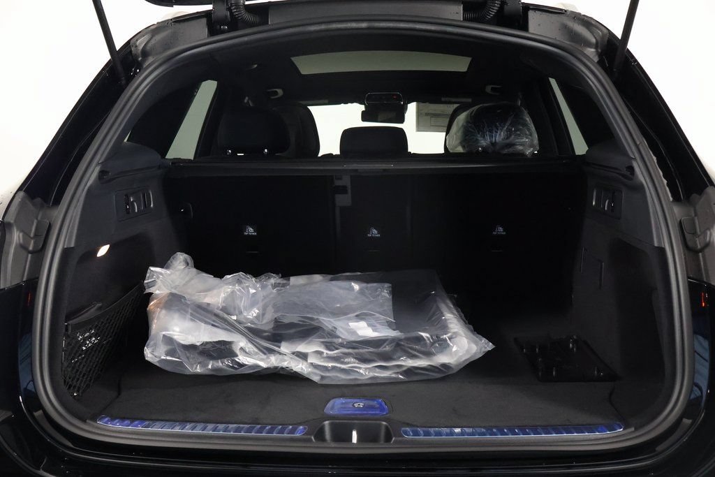 New 2027 Mercedes-Benz GLC 300 image 8