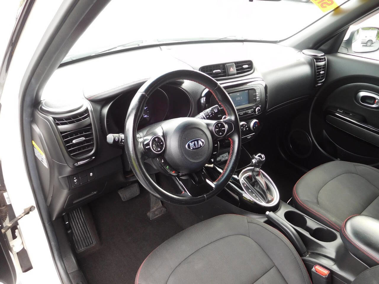Used 2016 Kia Soul + w/ Soulful Package image 16