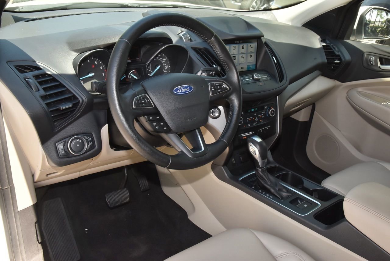 Used 2019 Ford Escape SEL image 32