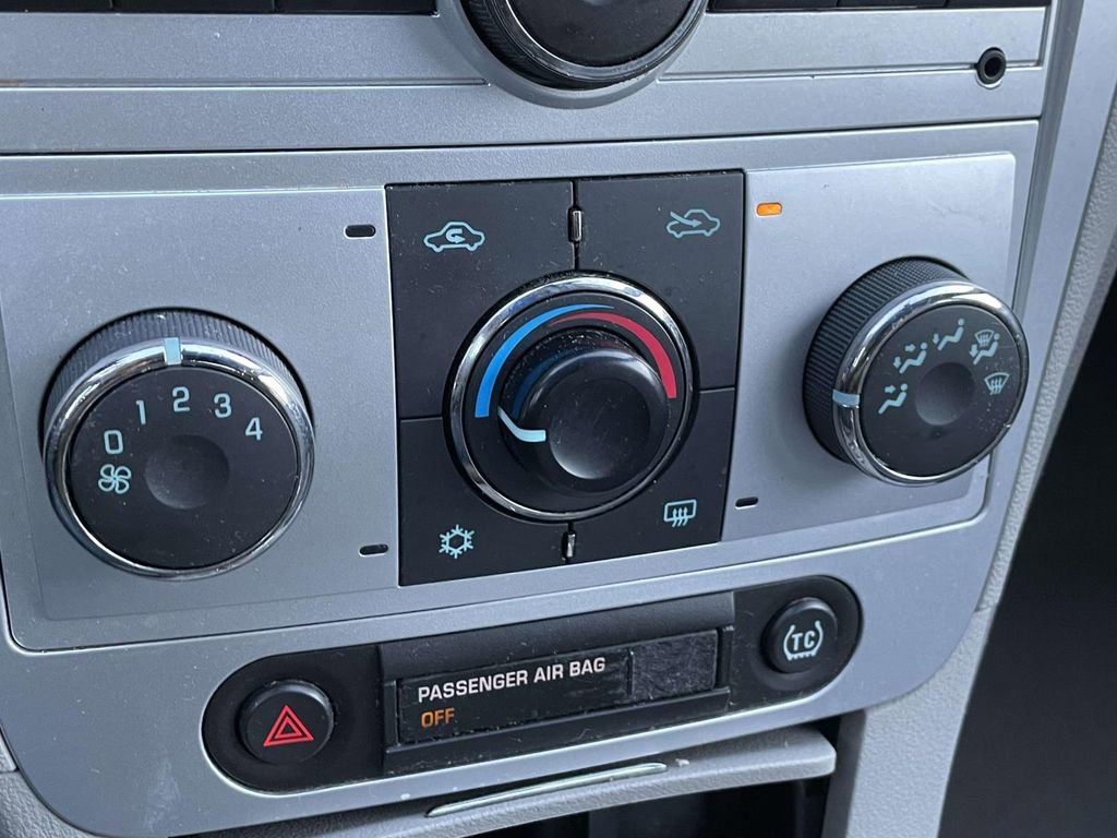 Used 2011 Chevrolet Malibu LS image 23