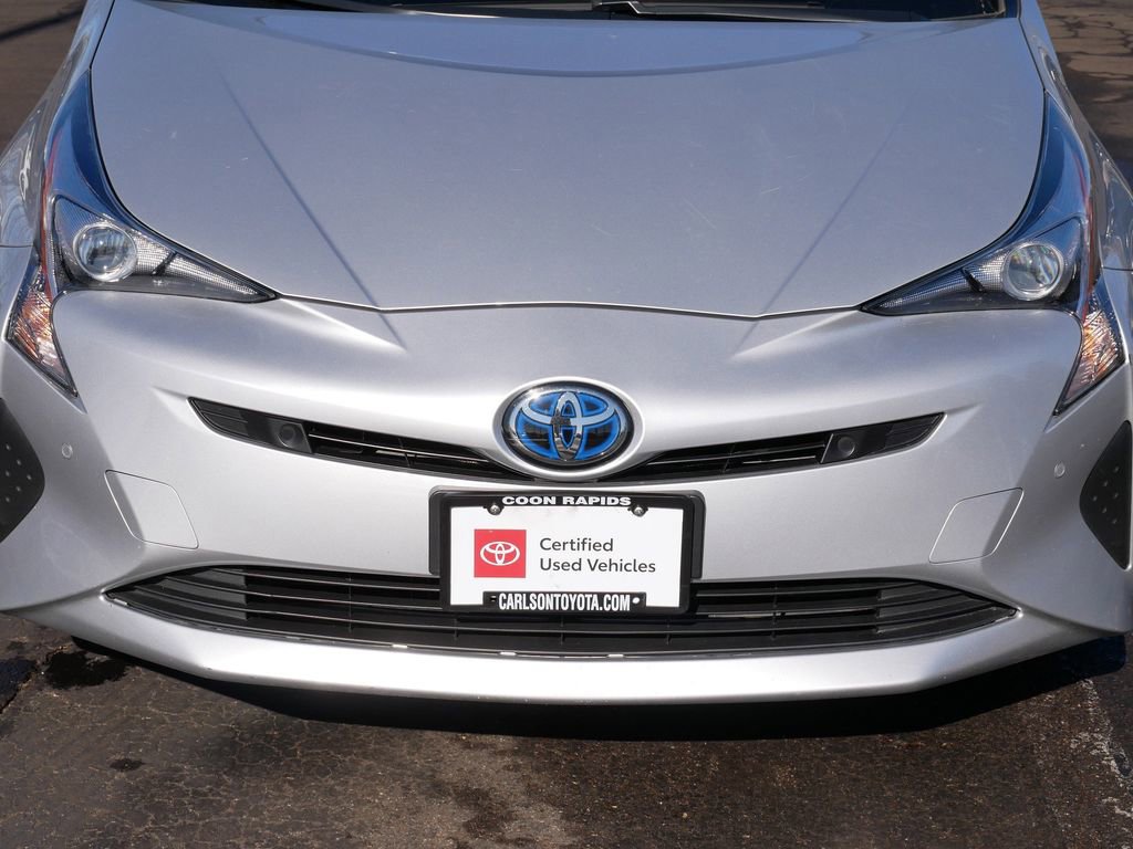 Certified 2018 Toyota Prius Three image 9