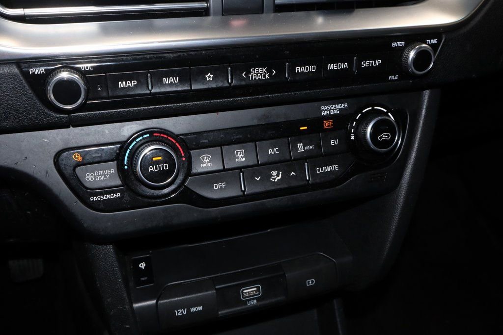 Used 2022 Kia Niro EX w/ Cold Weather Package image 31