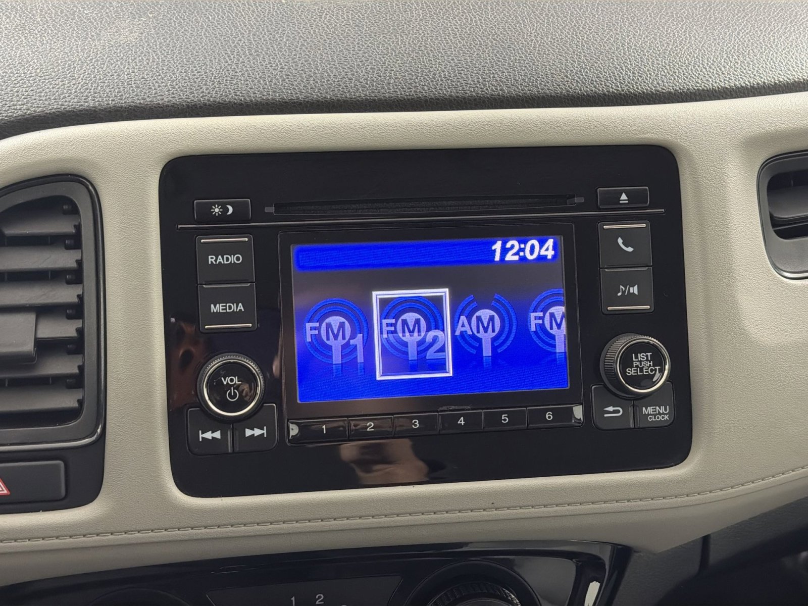 Used 2021 Honda HR-V LX image 18