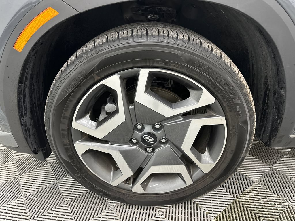 Used 2025 Hyundai Palisade SEL FWD image 13