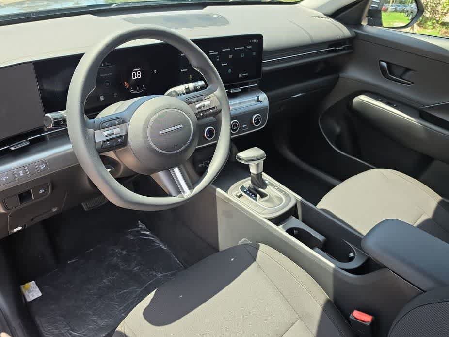 New 2027 Hyundai Kona SE FWD image 15