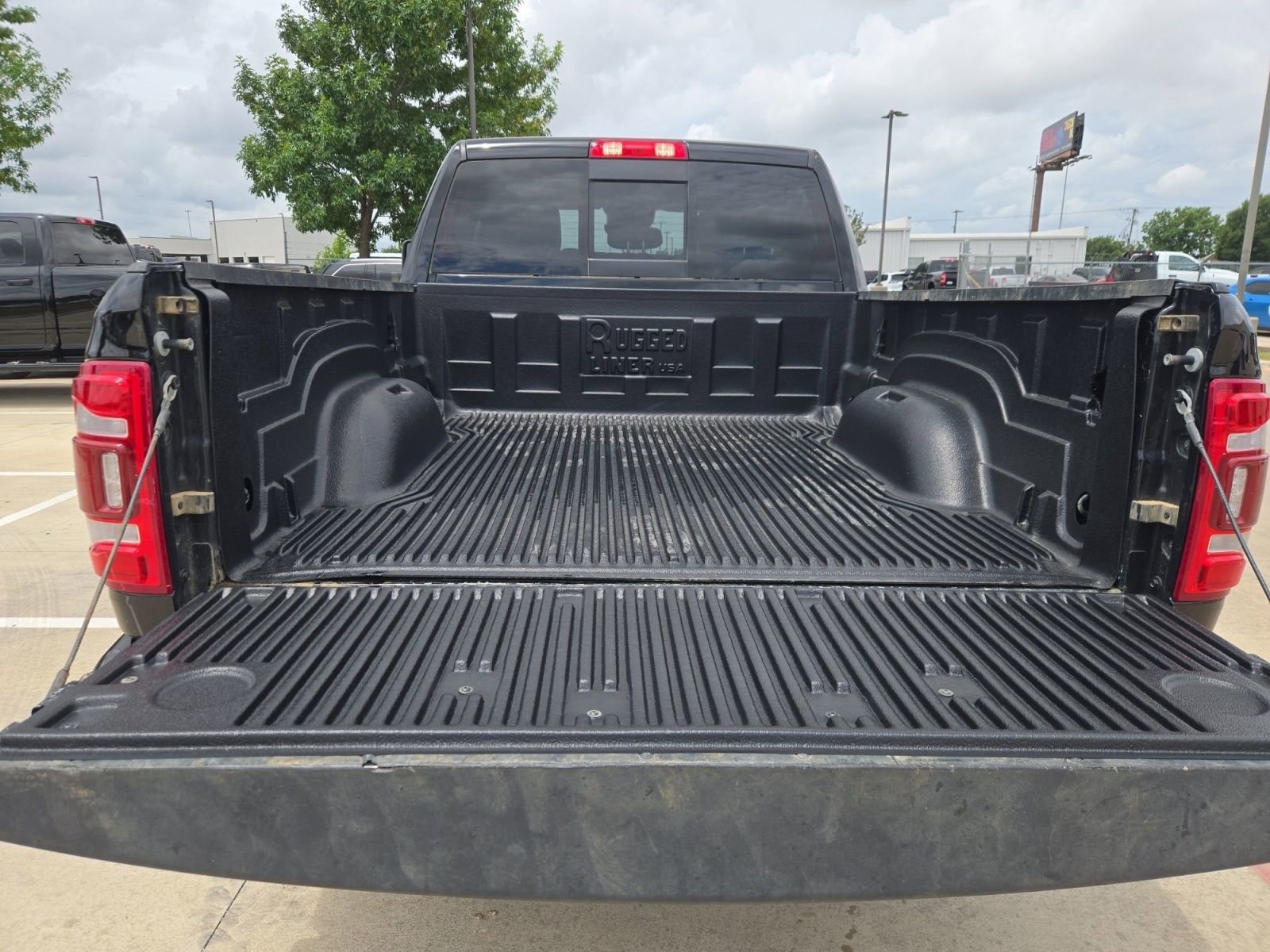 Used 2024 RAM 2500 Laramie w/ Safety Group AWD/4WD image 25