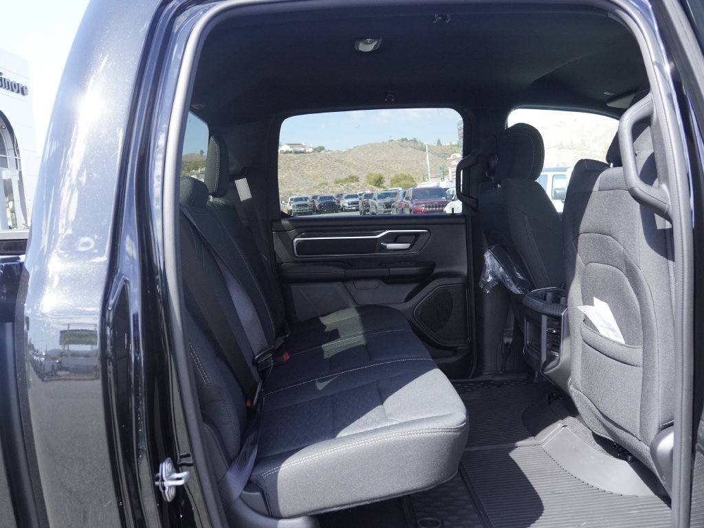 New 2026 RAM 1500 Big Horn AWD/4WD image 33