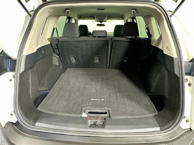 Used 2023 Nissan Rogue S AWD/4WD image 28