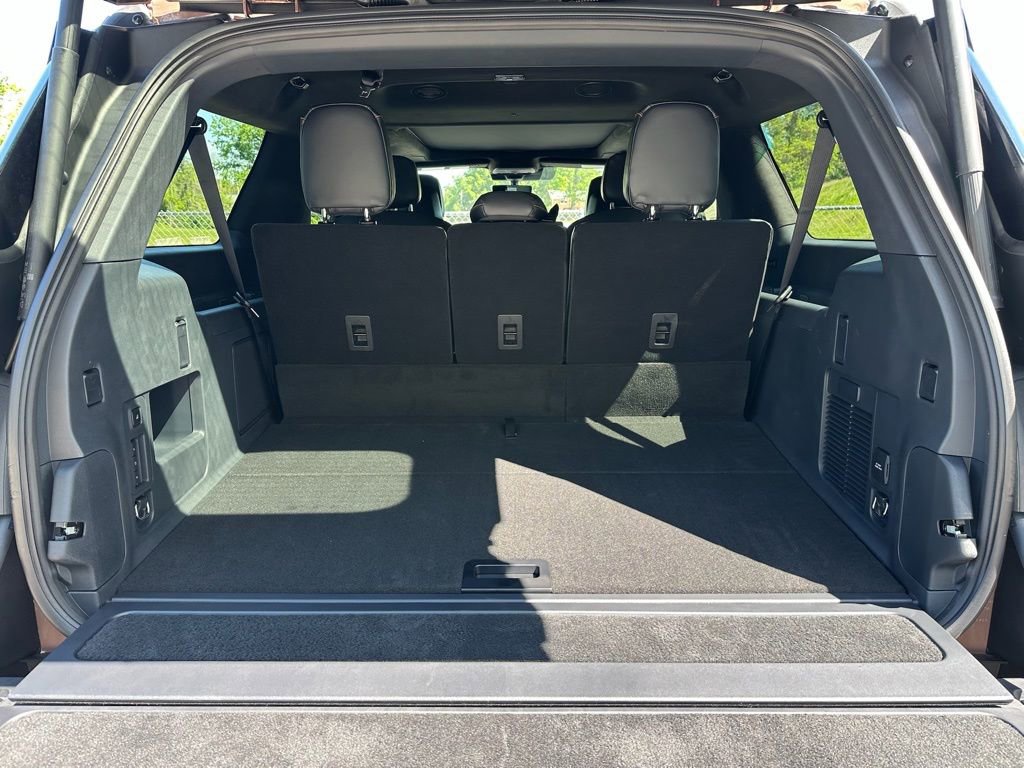New 2026 Lincoln Navigator L Black Label AWD/4WD image 26