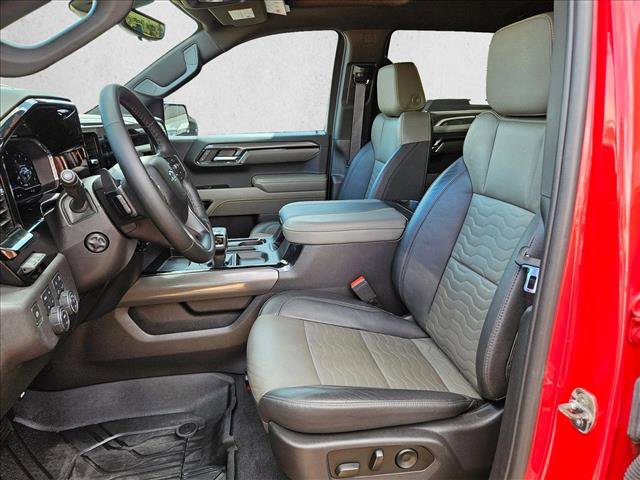 Used 2023 Chevrolet Silverado 1500 ZR2 w/ Technology Package AWD/4WD image 19
