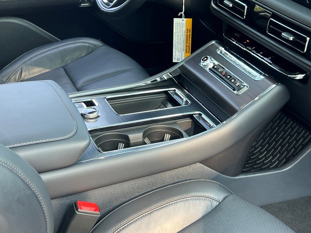New 2025 Lincoln Aviator Reserve w/ Illumination Package image 10