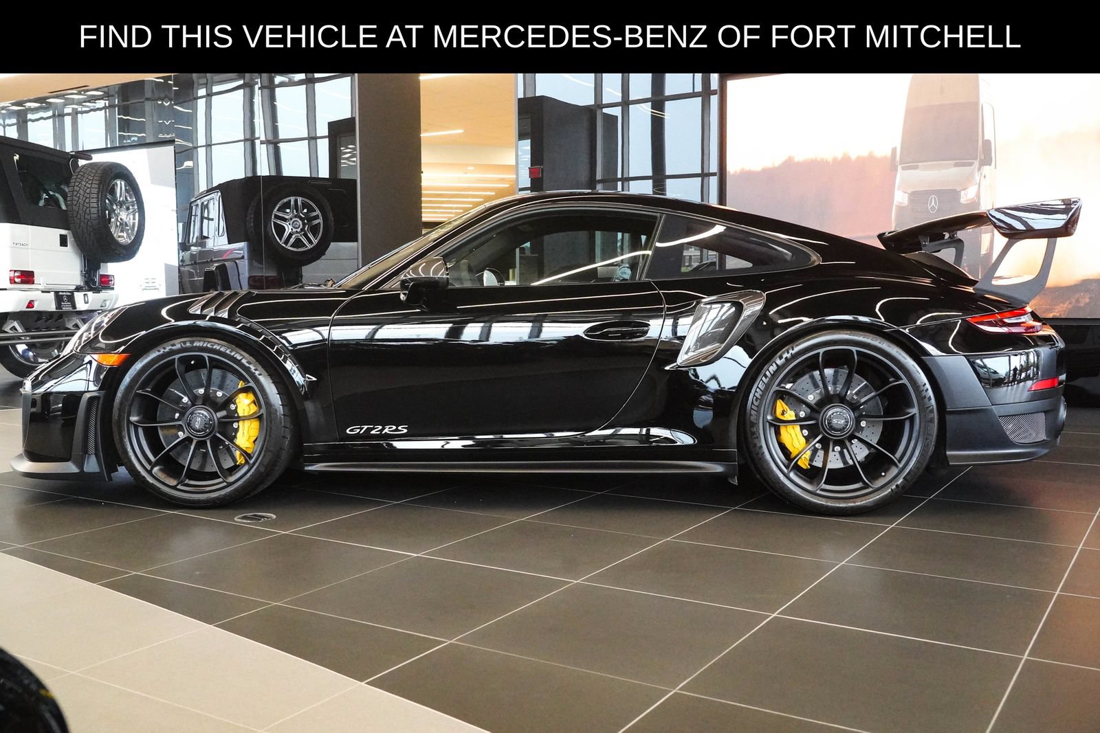 Used 2018 Porsche 911 GT2 RS w/ Weissach Package RWD image 3