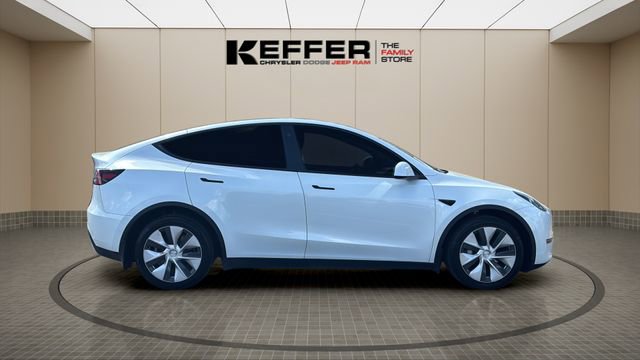 Used 2021 Tesla Model Y Long Range image 6