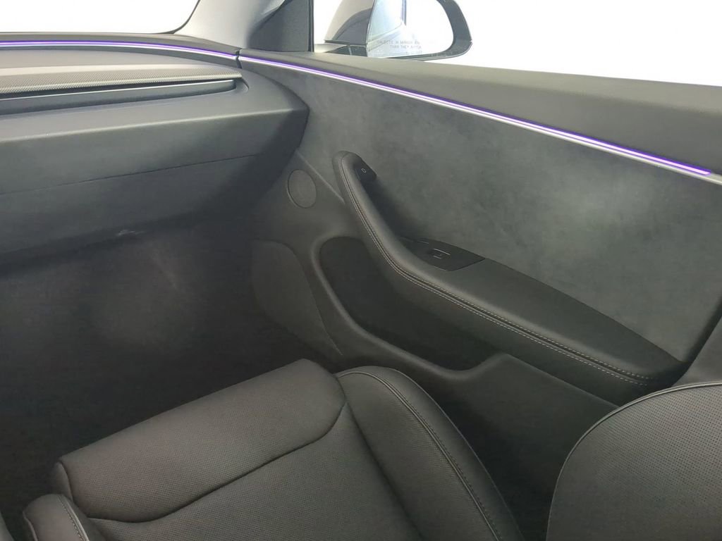 Used 2024 Tesla Model 3 Performance image 21