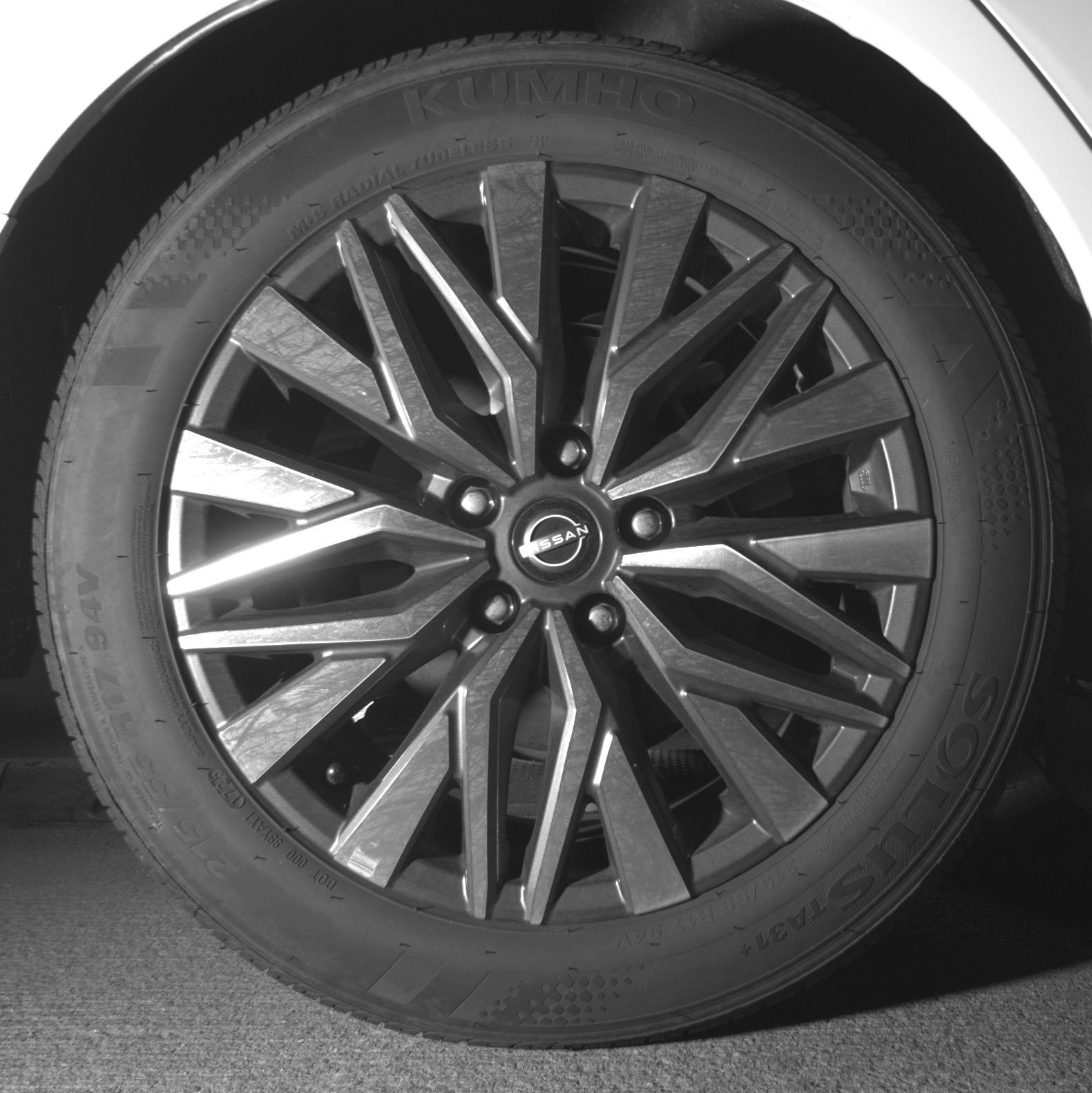 Used 2025 Nissan Altima 2.5 SV FWD image 15