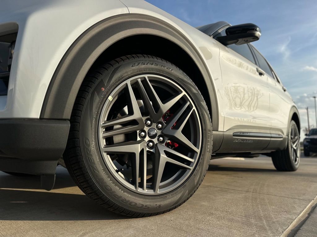 New 2026 Ford Explorer ST image 61