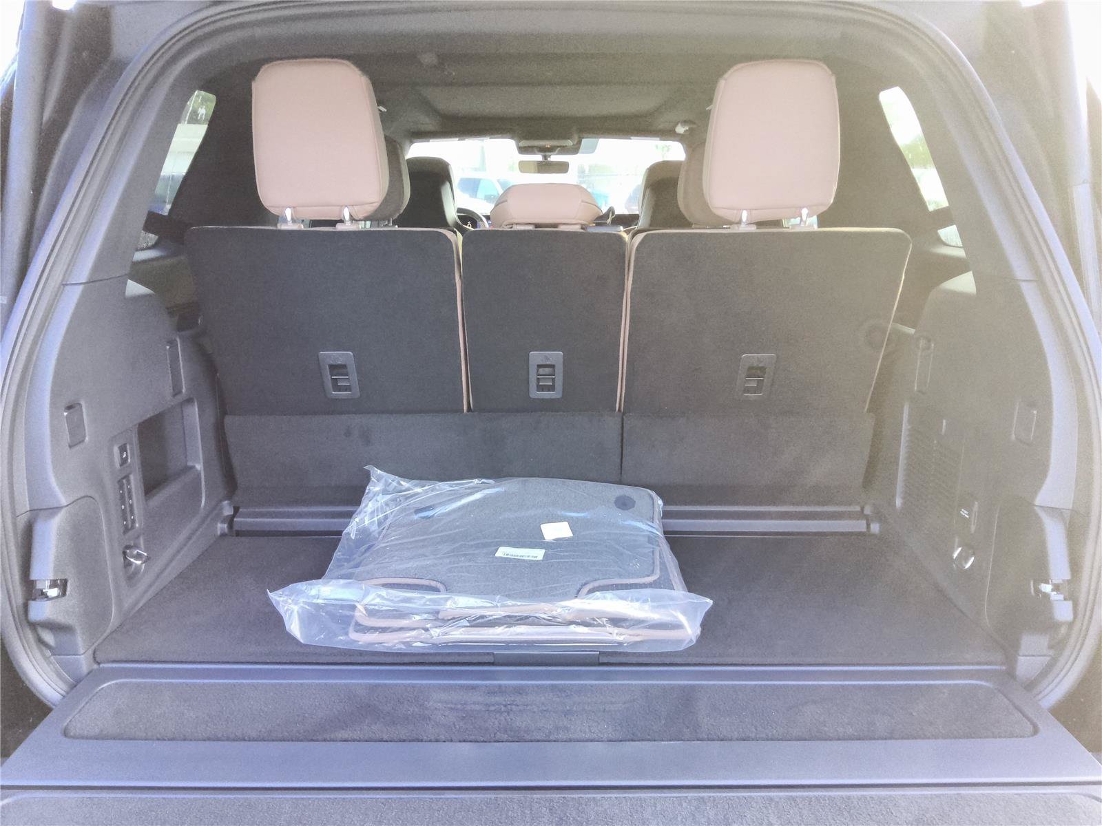 New 2027 Lincoln Navigator Black Label AWD/4WD image 5