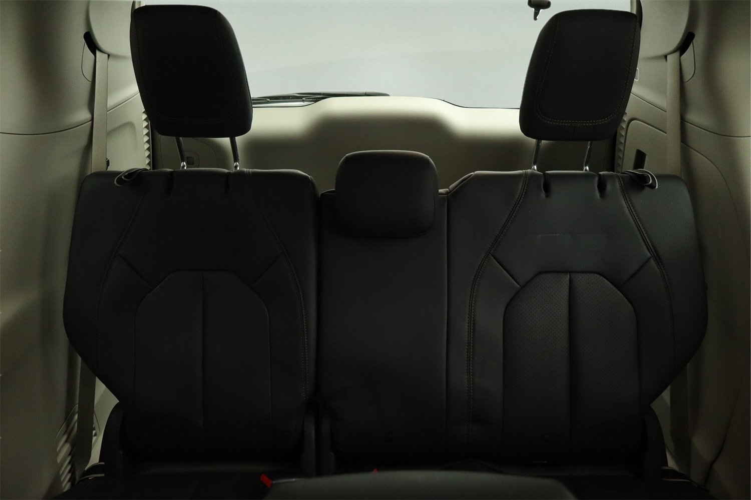 Used 2019 Chrysler Pacifica Touring-L image 22