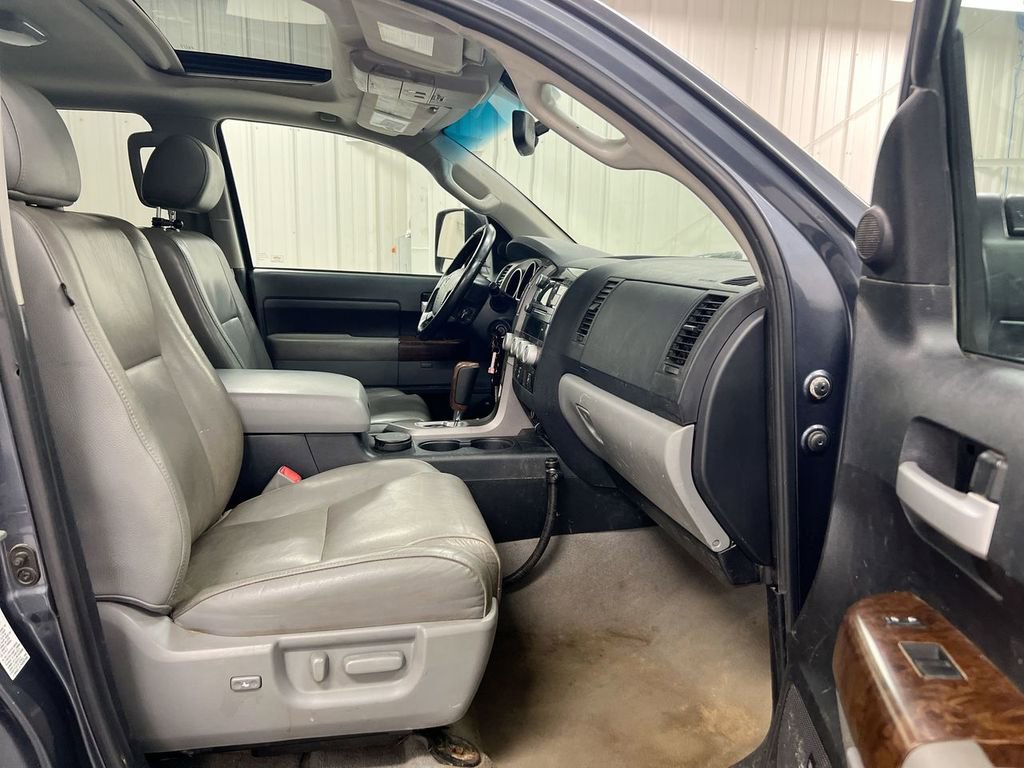 Used 2010 Toyota Tundra Limited AWD/4WD image 21