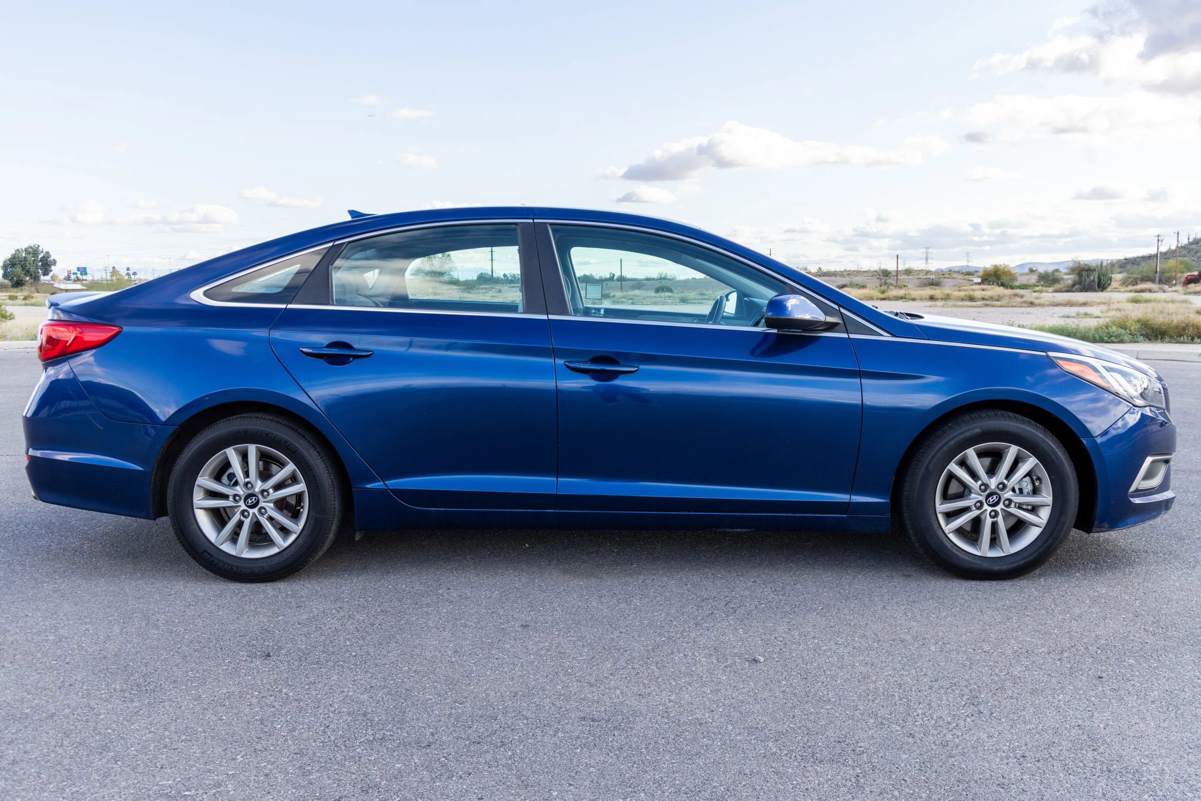 Used 2017 Hyundai Sonata SE FWD image 6