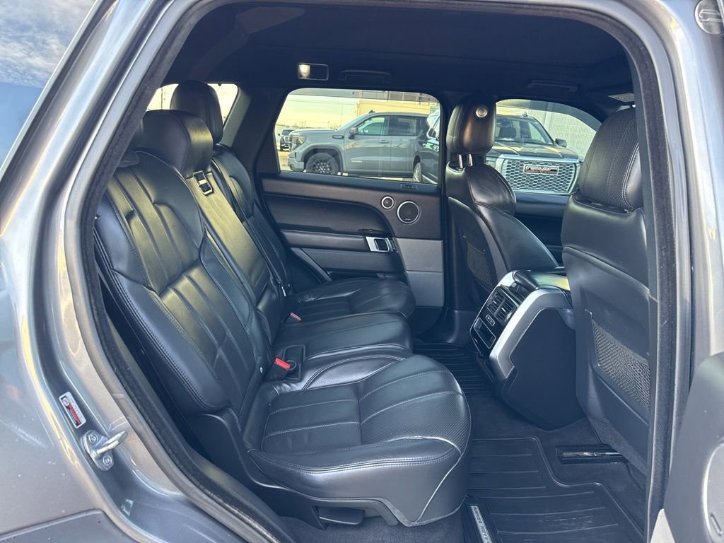 Used 2016 Land Rover Range Rover Sport HSE image 27