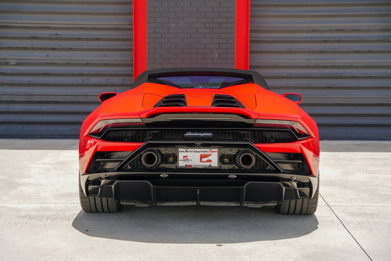 Used 2022 Lamborghini Huracan EVO RWD image 11
