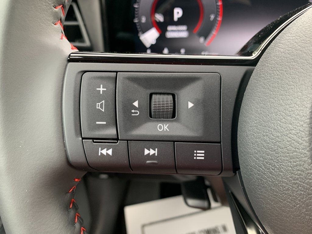 New 2025 Nissan Kicks SR image 9