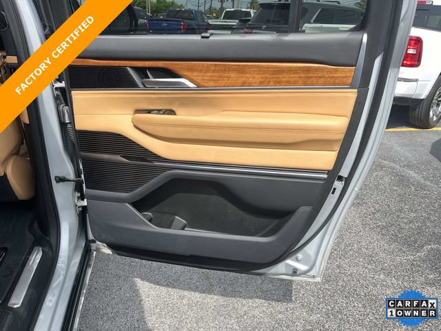 Certified 2025 Jeep Grand Wagoneer L Series III w/ HD Trailer Tow Package AWD/4WD image 22