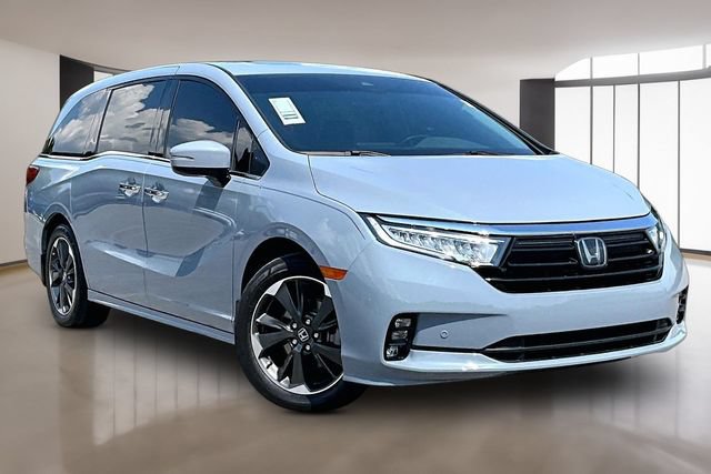 Used 2024 Honda Odyssey Elite image 3