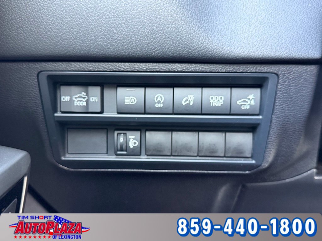Used 2026 Toyota Tundra Limited AWD/4WD image 19