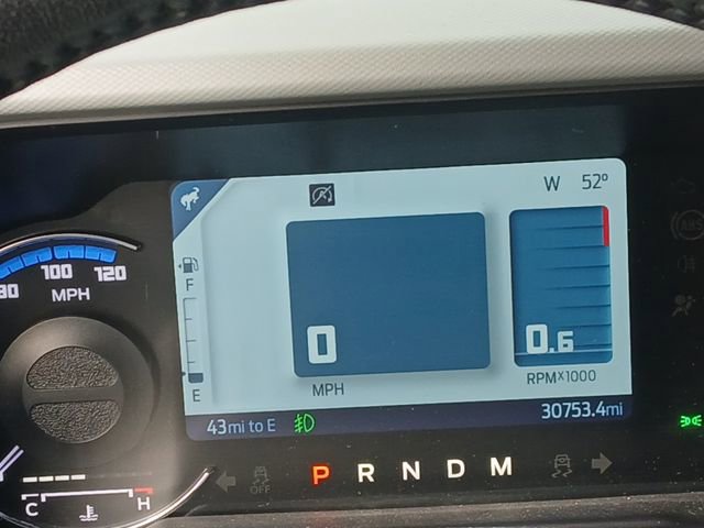 Used 2023 Ford Bronco Badlands image 11