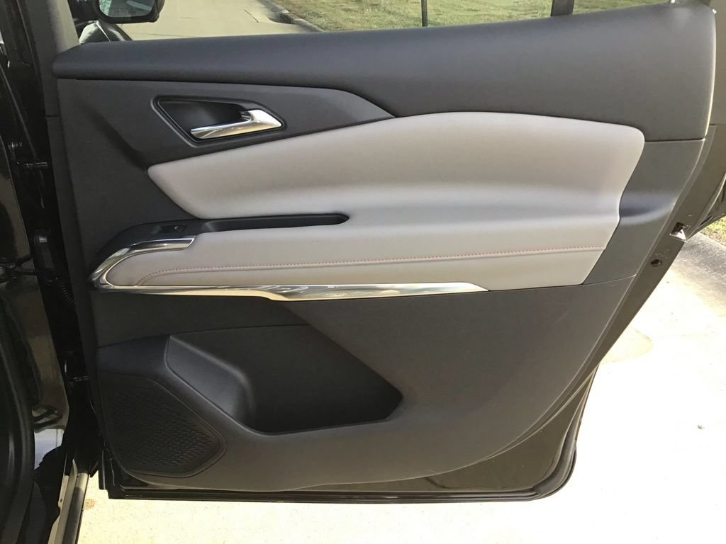 New 2026 Chevrolet Traverse LT w/ Driver Confidence Package FWD image 17