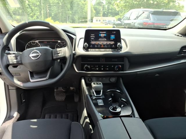Used 2026 Nissan Rogue S AWD/4WD image 10
