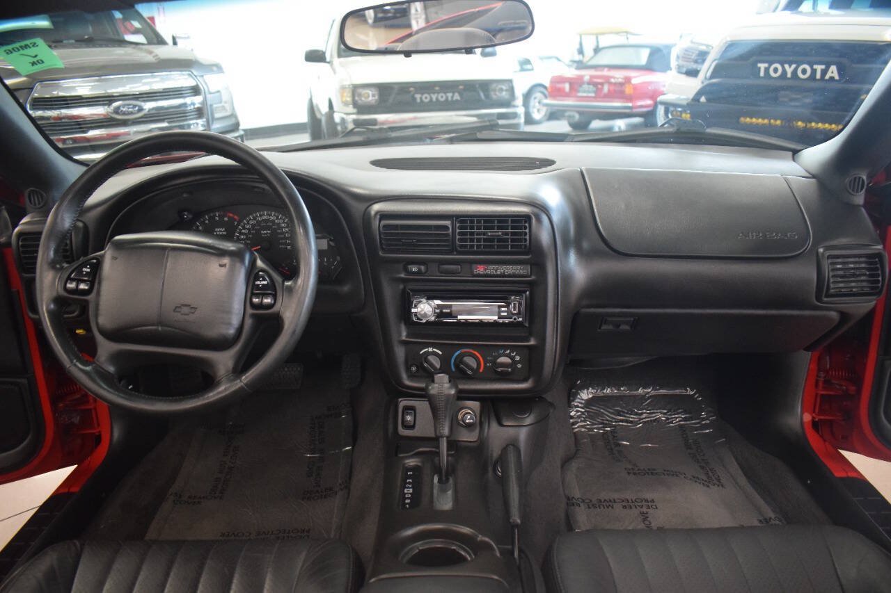 Used 2002 Chevrolet Camaro Z28 RWD image 44