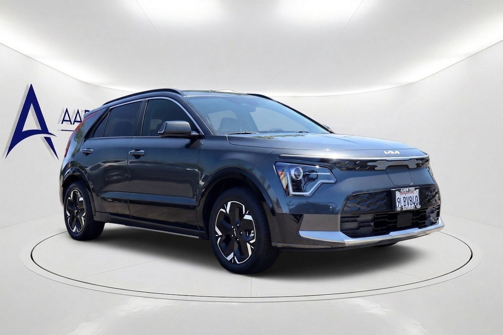 Used 2024 Kia Niro Wind FWD image 3
