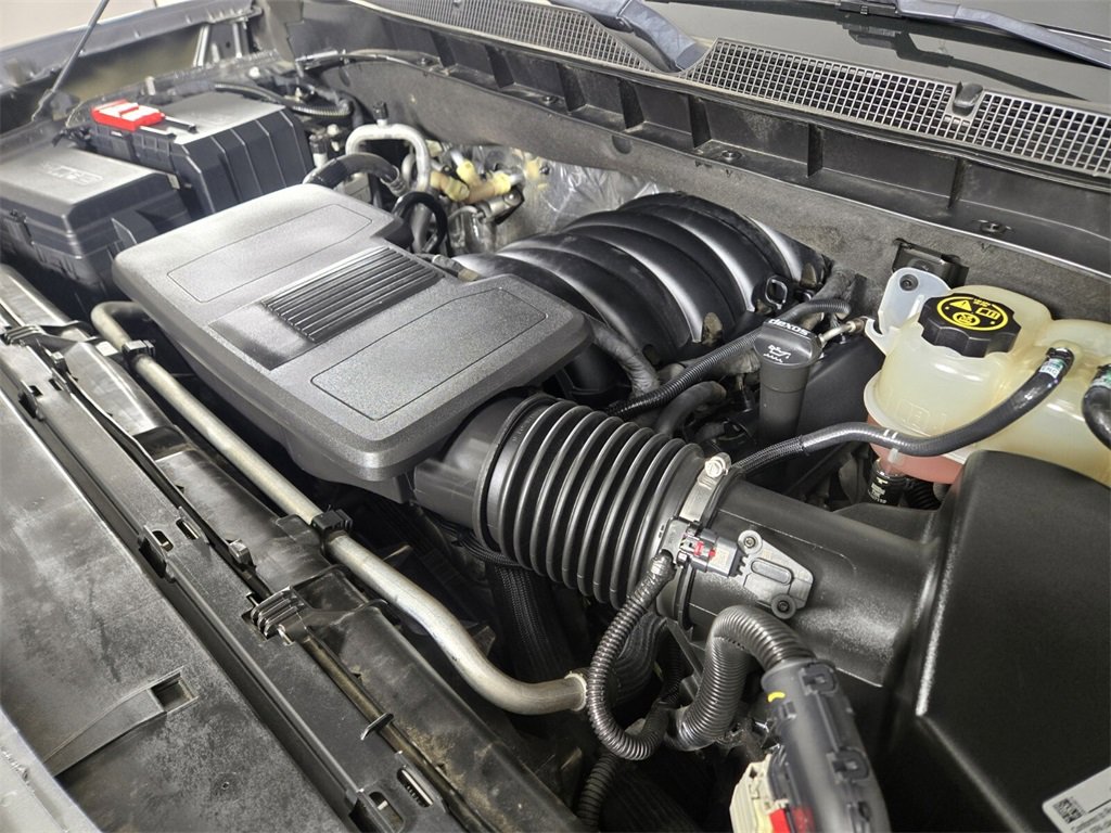 Used 2021 Chevrolet Tahoe LT w/ LT Signature Package image 24