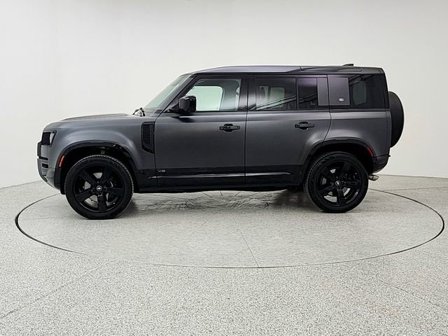 Used 2023 Land Rover Defender 110 image 8